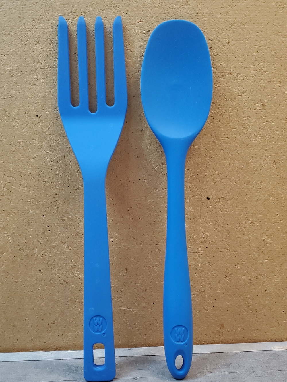 Weight Watchers 11 inch Bright Blue Silicone Salad Serving Fork and Spoon